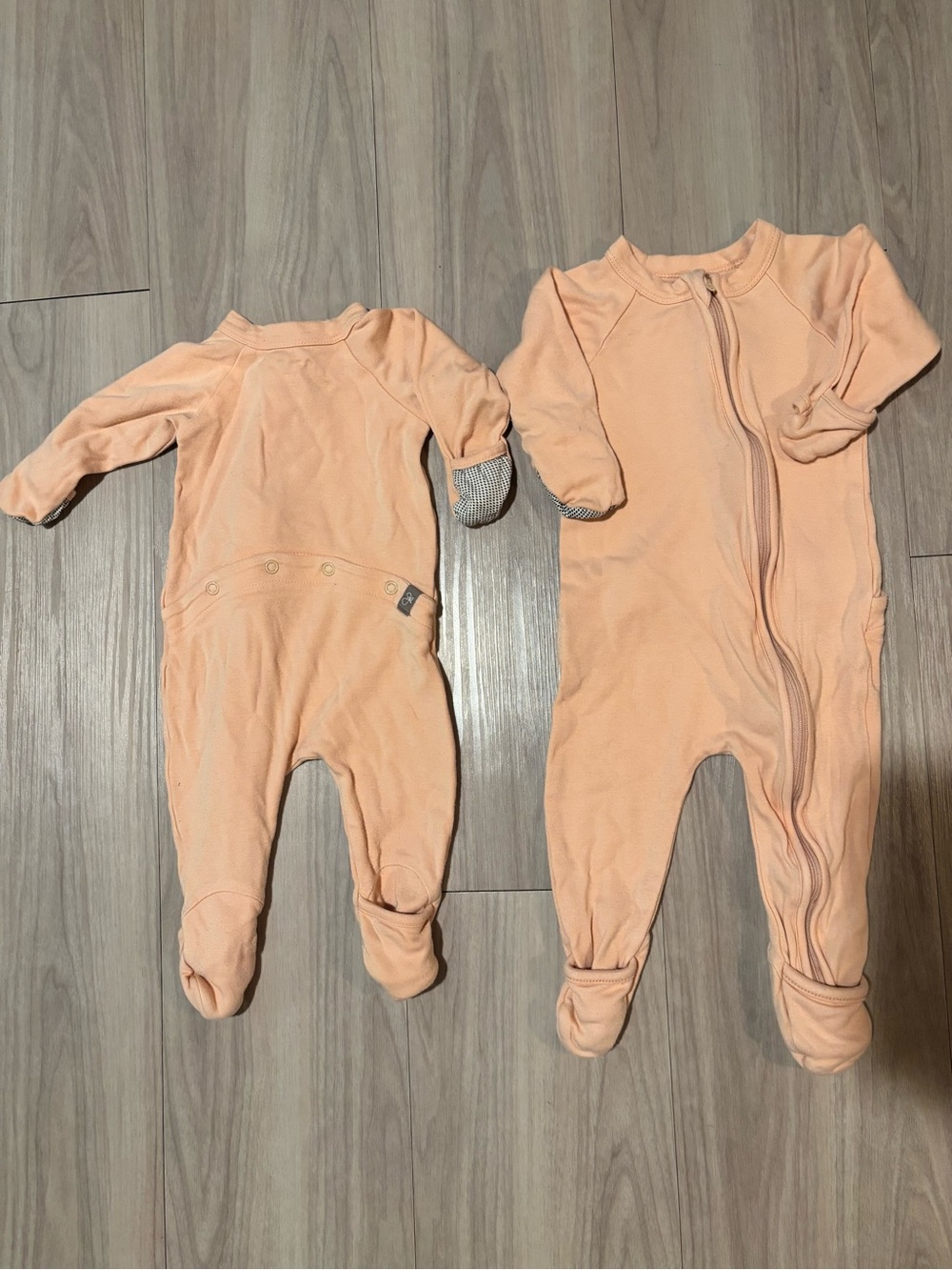 Goumi Peach Footed Baby One-Piece Pajamas - Set of 2 0/3 and 3/6m